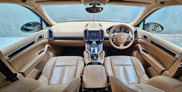 Second-hand 2013 Porsche Cayenne Diesel for sale in Mumbai-16