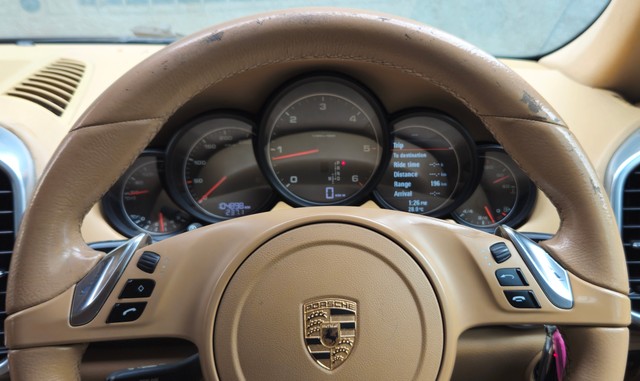 Second-hand 2013 Porsche Cayenne Diesel for sale in Mumbai-17