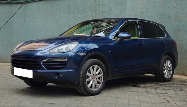 Second-hand 2013 Porsche Cayenne Diesel for sale in Mumbai-5