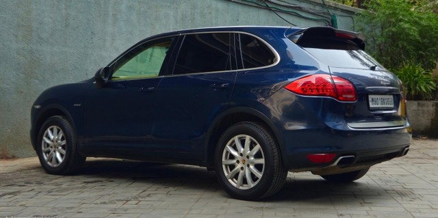 Second-hand 2013 Porsche Cayenne Diesel for sale in Mumbai-3