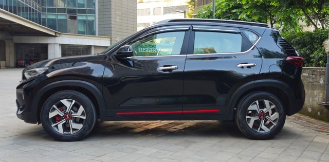 Second-hand 2020 Kia Sonet GTX Plus Diesel AT BSVI for sale in Mumbai-7