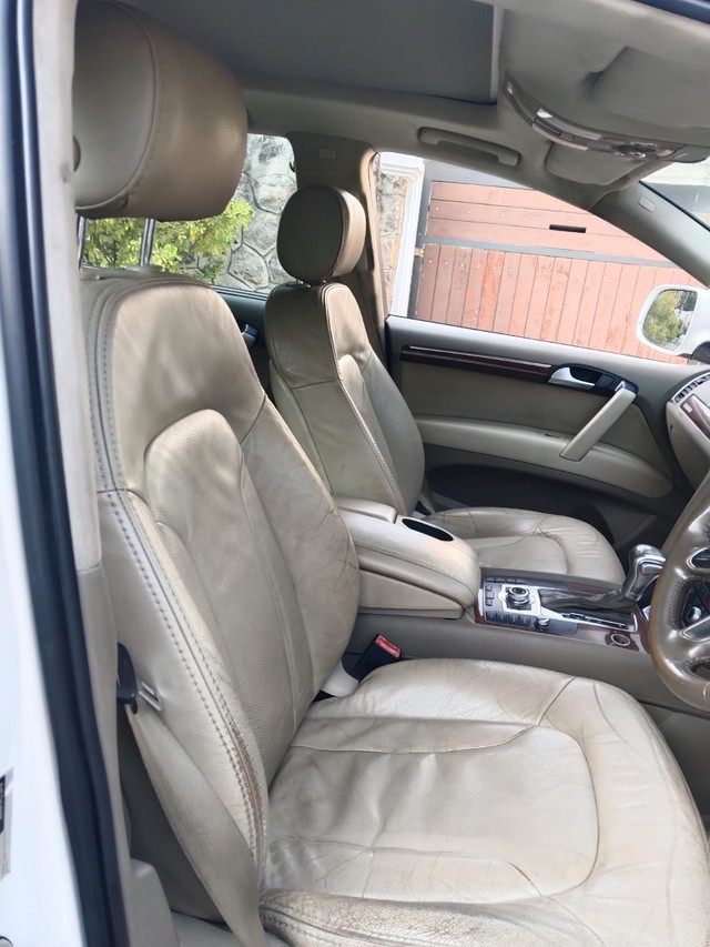 Second-hand 2013 Audi Q7 4.2 TDI quattro for sale in Chennai-6