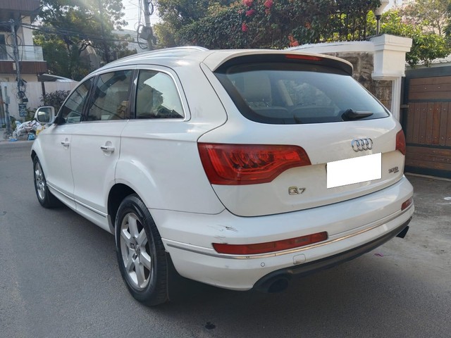 Second-hand 2013 Audi Q7 4.2 TDI quattro for sale in Chennai-8