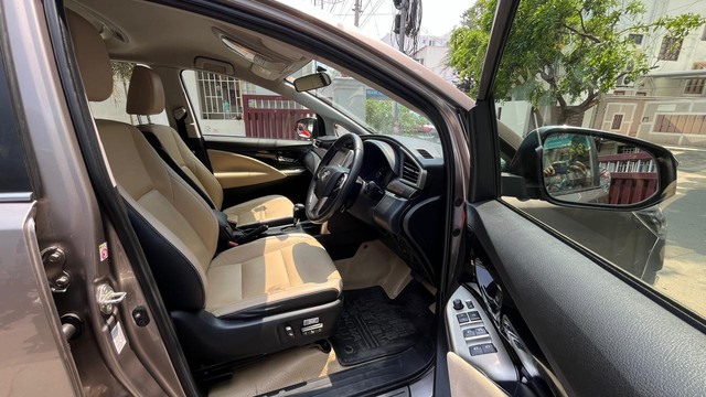 Second-hand 2019 Toyota Innova Crysta 2.8 ZX AT BSIV for sale in Coimbatore-5