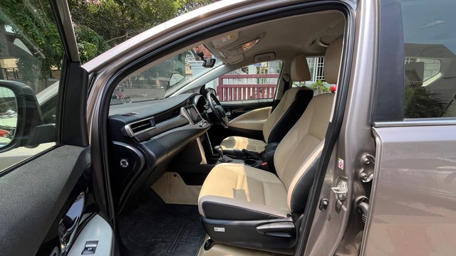 Second-hand 2019 Toyota Innova Crysta 2.8 ZX AT BSIV for sale in Coimbatore-8