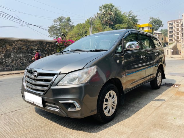 Second-hand 2011 Toyota Innova 2.5 G (Diesel) 8 Seater BS III for sale in Mumbai-4