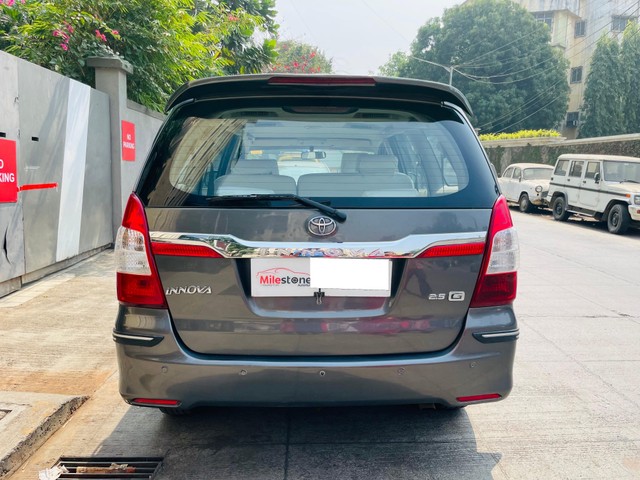 Second-hand 2011 Toyota Innova 2.5 G (Diesel) 8 Seater BS III for sale in Mumbai-2