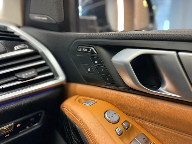 Second-hand 2021 BMW X7 xDrive30d DPE Signature for sale in Mumbai-24