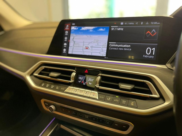 Second-hand 2021 BMW X7 xDrive30d DPE Signature for sale in Mumbai-23