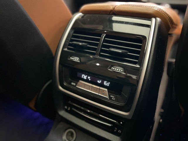 Second-hand 2021 BMW X7 xDrive30d DPE Signature for sale in Mumbai-20