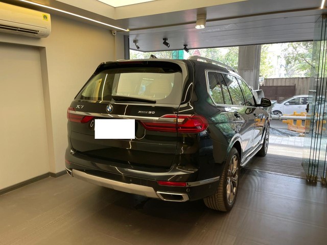 Second-hand 2021 BMW X7 xDrive30d DPE Signature for sale in Mumbai-5