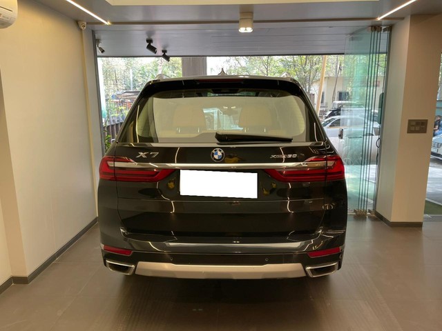 Second-hand 2021 BMW X7 xDrive30d DPE Signature for sale in Mumbai-2