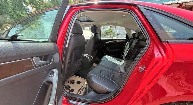 Second-hand 2015 Audi A4 35 TDI Premium for sale in Coimbatore-7