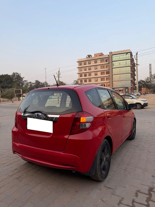 Second-hand 2012 Honda Jazz S for sale in New Delhi-10