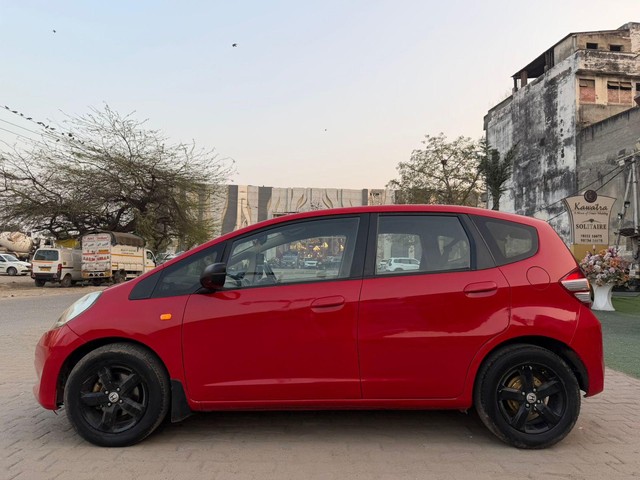 Second-hand 2012 Honda Jazz S for sale in New Delhi-7
