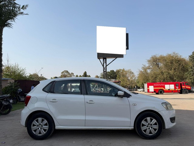 Second-hand 2012 Volkswagen Polo Petrol Trendline 1.2L for sale in New Delhi-1