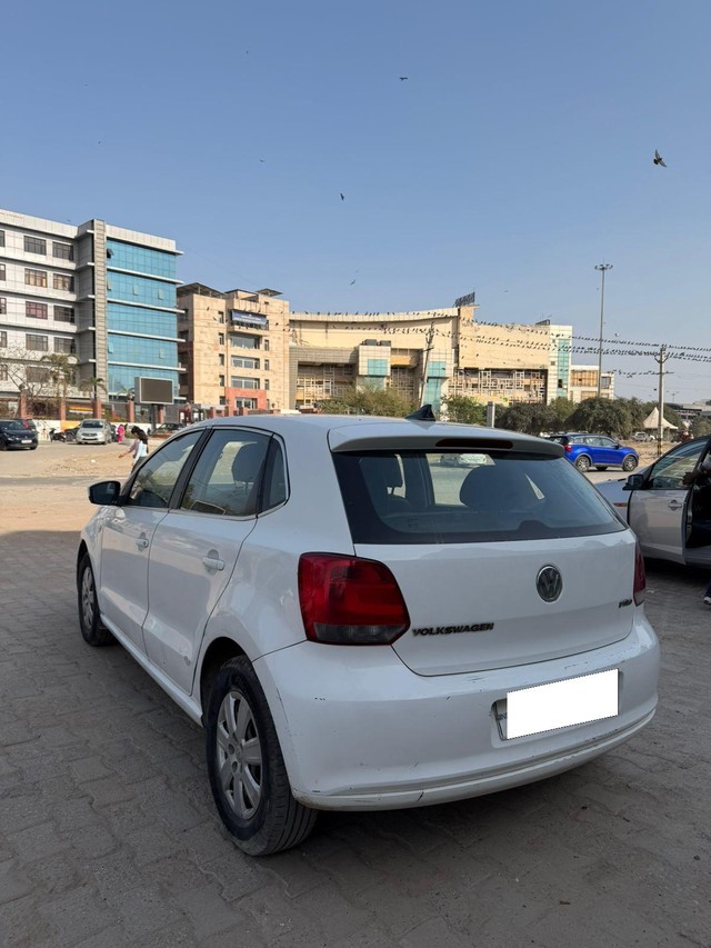 Second-hand 2012 Volkswagen Polo Petrol Trendline 1.2L for sale in New Delhi-5