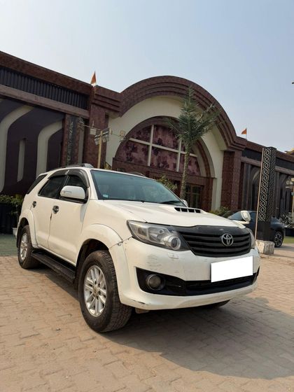 2014 Toyota Fortuner 4x2 Manual