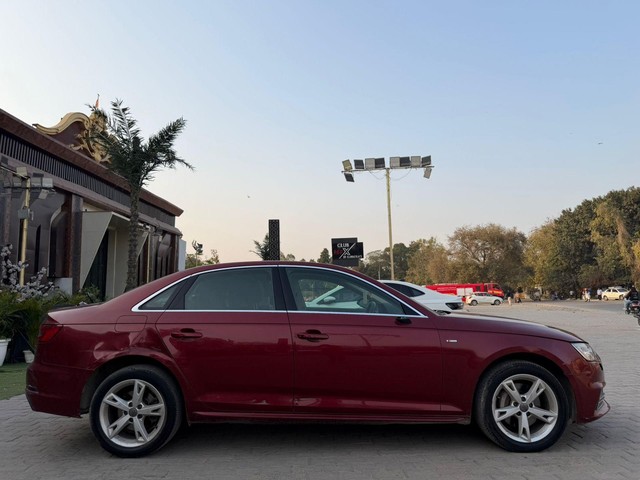 Second-hand 2018 Audi A4 35 TDI Technology for sale in New Delhi-1