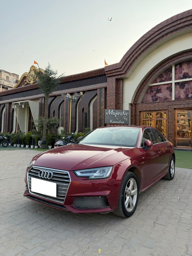 Second-hand 2018 Audi A4 35 TDI Technology for sale in New Delhi-4
