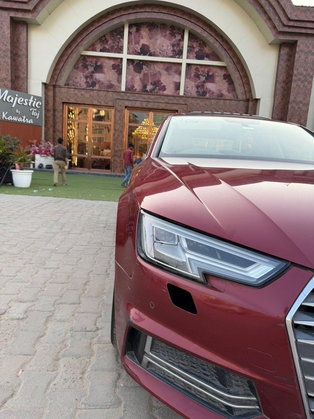 Second-hand 2018 Audi A4 35 TDI Technology for sale in New Delhi-8