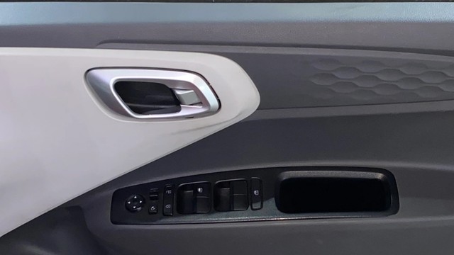 Second-hand 2023 Hyundai Grand i10 Nios Sportz AMT for sale in Kolkata-3