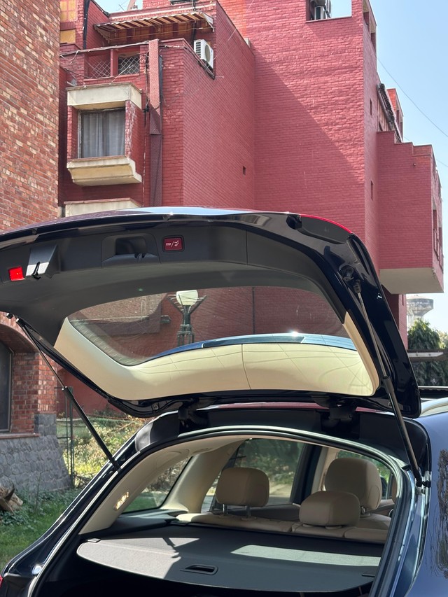 Mercedes-Benz GLC 200 Second-hand 2021 Mercedes-Benz GLC 200 for sale in New Delhi-13