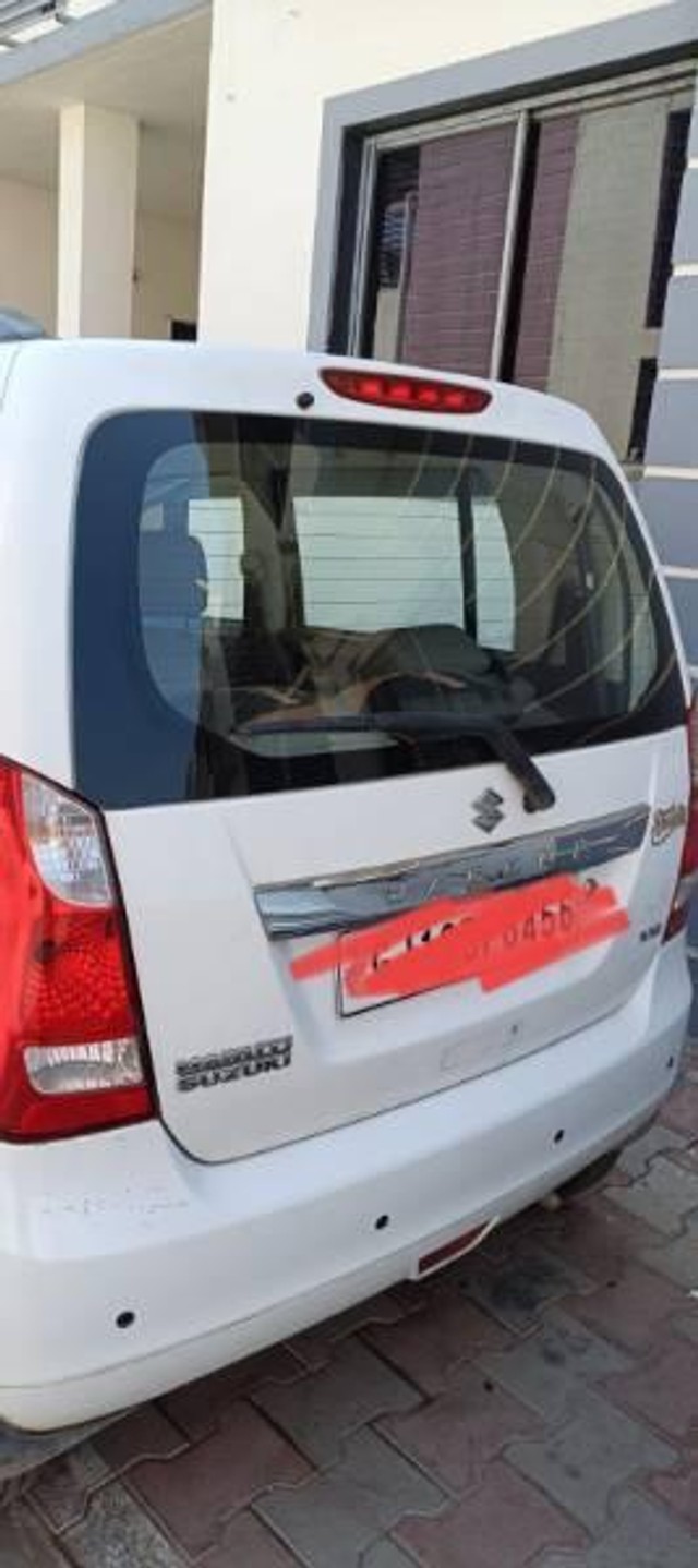 Second-hand 2017 Maruti Suzuki Wagon R LXI Optional for sale in Mansa (GJ)-5