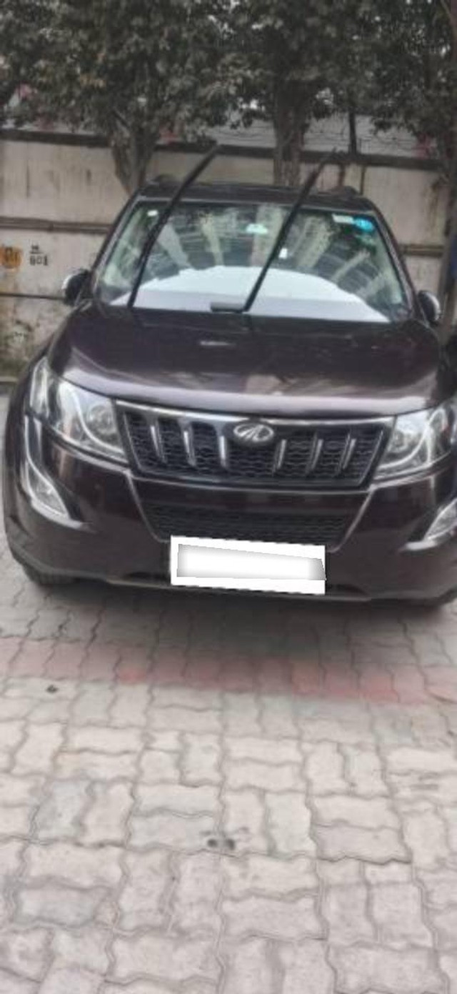 Mahindra XUV500 R W10 FWD Second-hand 2016 Mahindra XUV500 R W10 FWD for sale in Ghaziabad-9