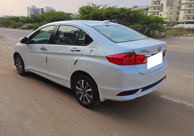 Honda City i-VTEC V Second-hand 2018 Honda City i-VTEC V for sale in Hyderabad-3
