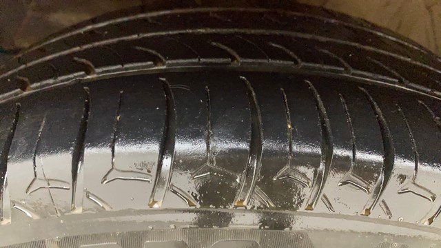 Second-hand 2019 Maruti Suzuki Swift ZXI Plus AMT for sale in Hyderabad-31