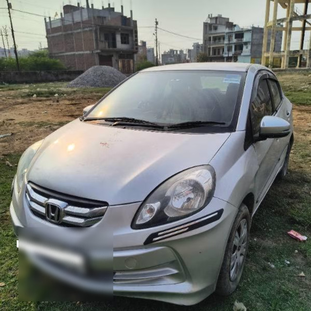 Second-hand 2014 Honda Amaze E i-Vtech for sale in Kanpur-2