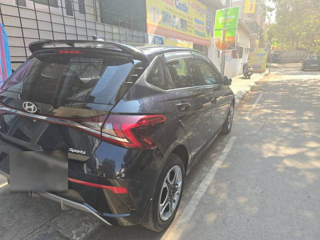 Second-hand 2024 Hyundai i20 Sportz IVT for sale in Bangalore-7