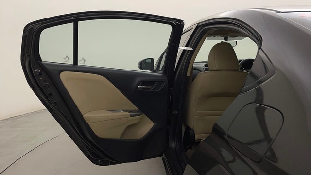 Second-hand 2016 Honda City VX MT for sale in Bangalore-28