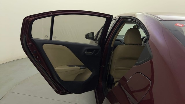 Second-hand 2015 Honda City VX MT for sale in Bangalore-23