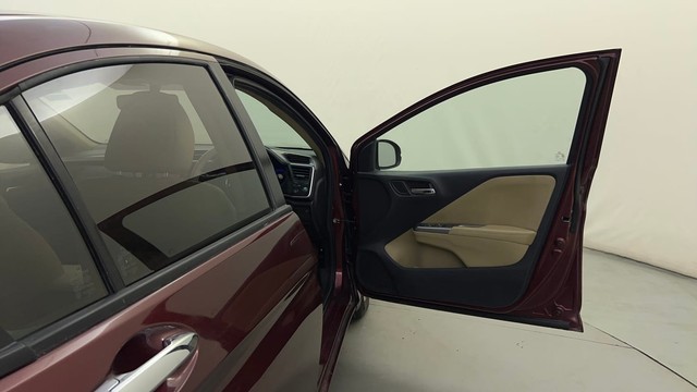 Second-hand 2015 Honda City VX MT for sale in Bangalore-16