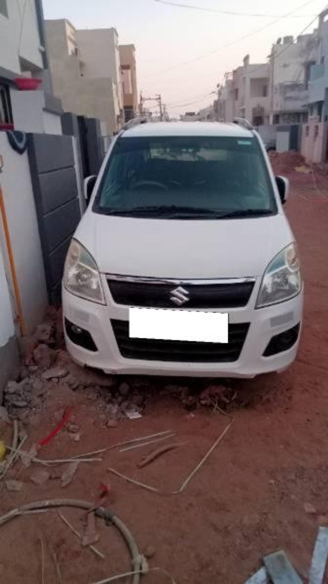 Second-hand 2017 Maruti Suzuki Wagon R VXI BS IV for sale in Bhuj-2