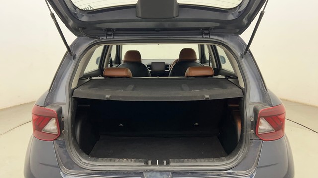 Second-hand 2020 Hyundai Venue SX BSVI for sale in Mumbai-9