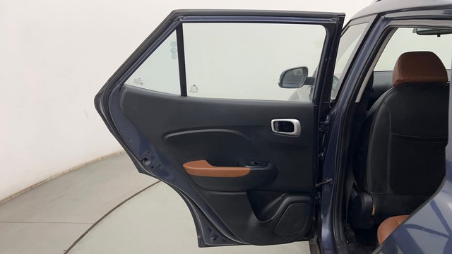 Second-hand 2020 Hyundai Venue SX BSVI for sale in Mumbai-30