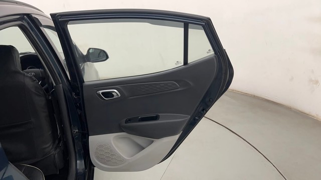 Second-hand 2022 Hyundai Grand i10 Nios Sportz CNG for sale in Mumbai-23