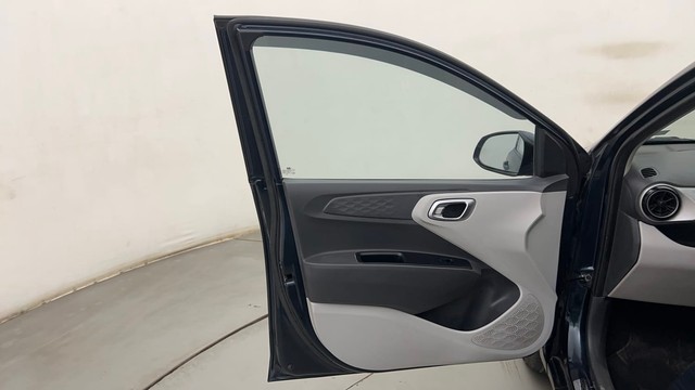 Second-hand 2022 Hyundai Grand i10 Nios Sportz CNG for sale in Mumbai-34