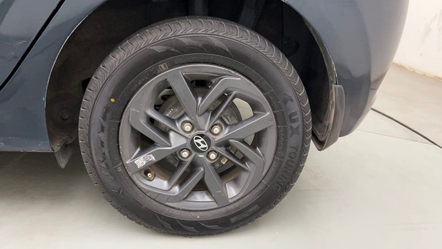 Second-hand 2022 Hyundai Grand i10 Nios Sportz CNG for sale in Mumbai-19