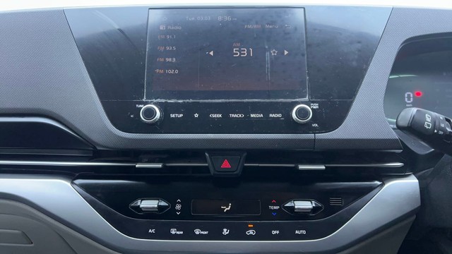 Second-hand 2022 Kia Carens Prestige Plus Diesel for sale in Hyderabad-24