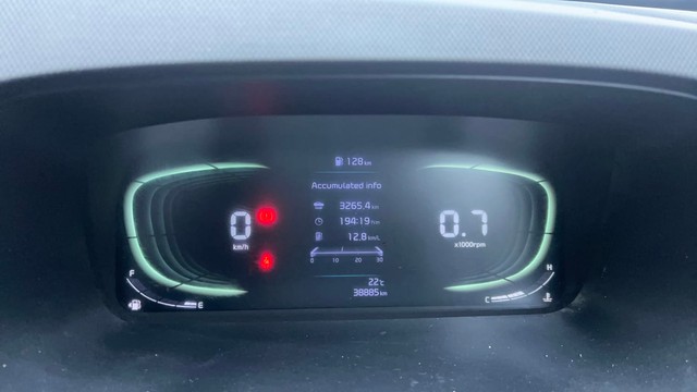 Second-hand 2022 Kia Carens Prestige Plus Diesel for sale in Hyderabad-13