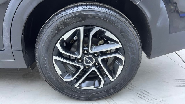 Second-hand 2022 Kia Carens Prestige Plus Diesel for sale in Hyderabad-19