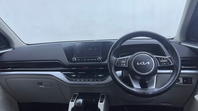Second-hand 2022 Kia Carens Prestige Plus Diesel for sale in Hyderabad-11