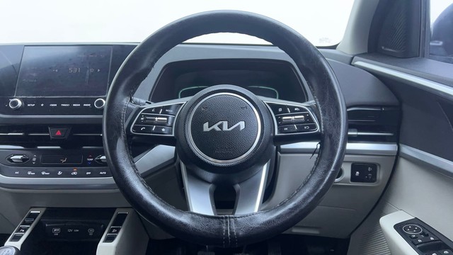 Second-hand 2022 Kia Carens Prestige Plus Diesel for sale in Hyderabad-25