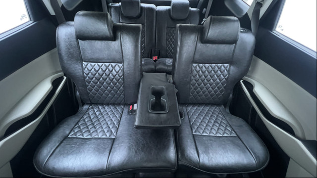 Second-hand 2022 Kia Carens Prestige Plus Diesel for sale in Hyderabad-26