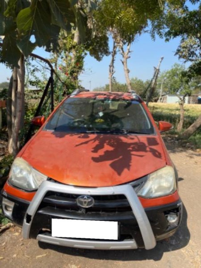 Second-hand 2016 Toyota Etios Cross 1.4L GD for sale in Nashik-0