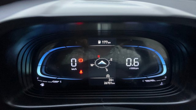 Second-hand 2023 Hyundai Venue SX for sale in Hyderabad-13